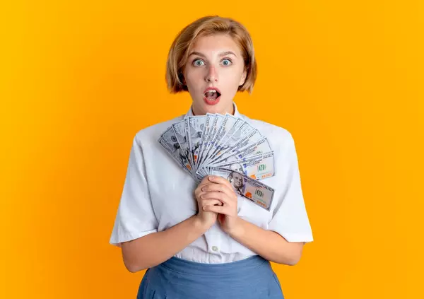 Насколько интересно и прибыльно быть вебкам моделью?